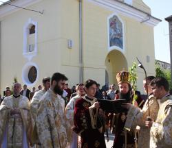 Vechea catedrală episcopală din Caransebeş la praznic, în haină de sărbătoare